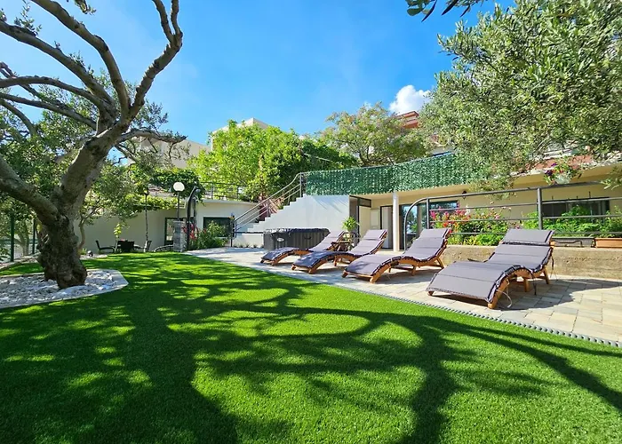 Vukovic Vanja Daire Makarska